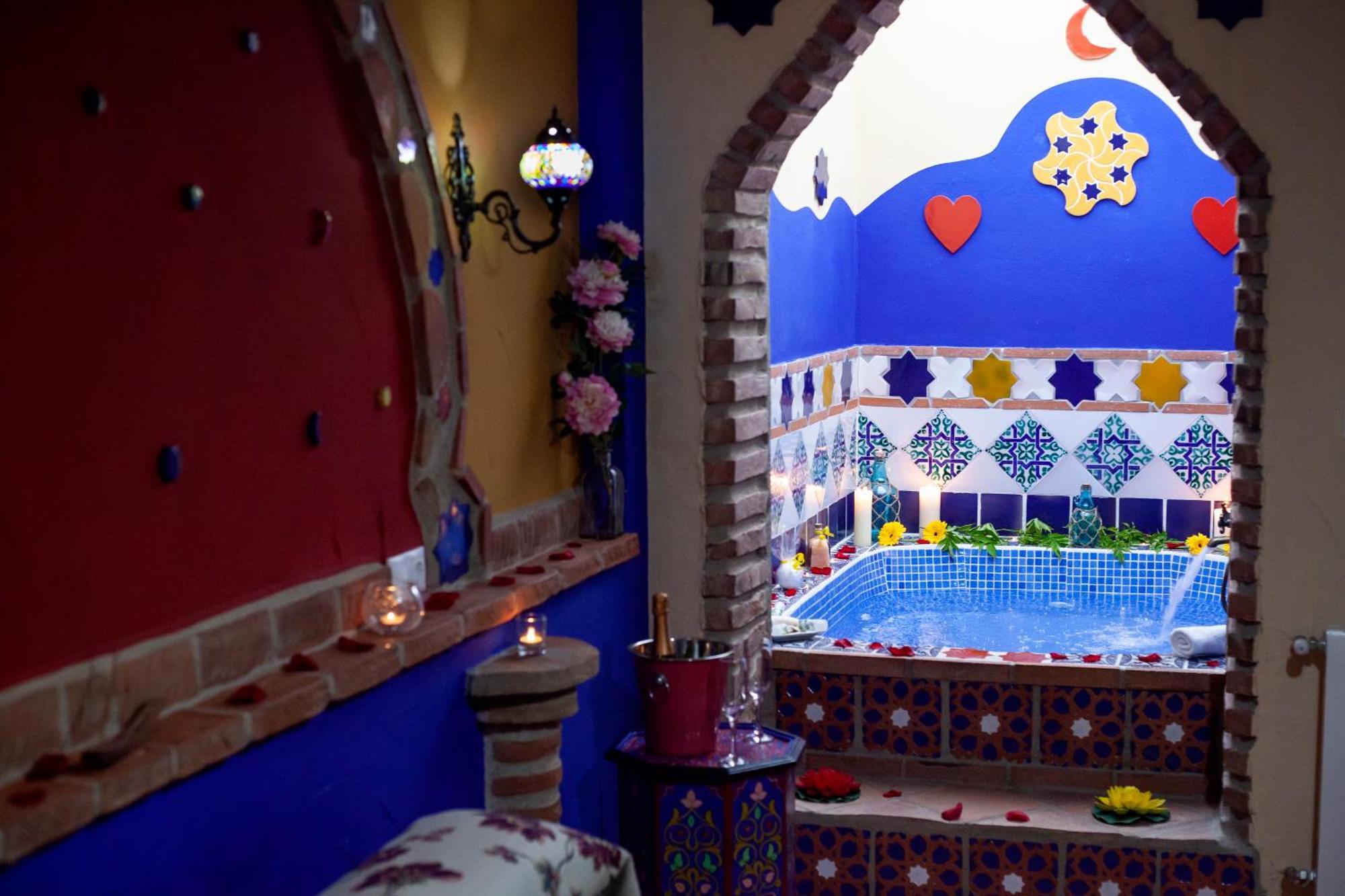 Apartamentos La Granja Hinojares 外观 照片
