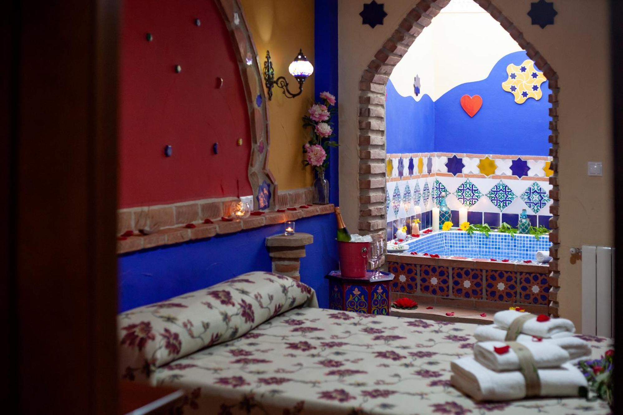 Apartamentos La Granja Hinojares 外观 照片