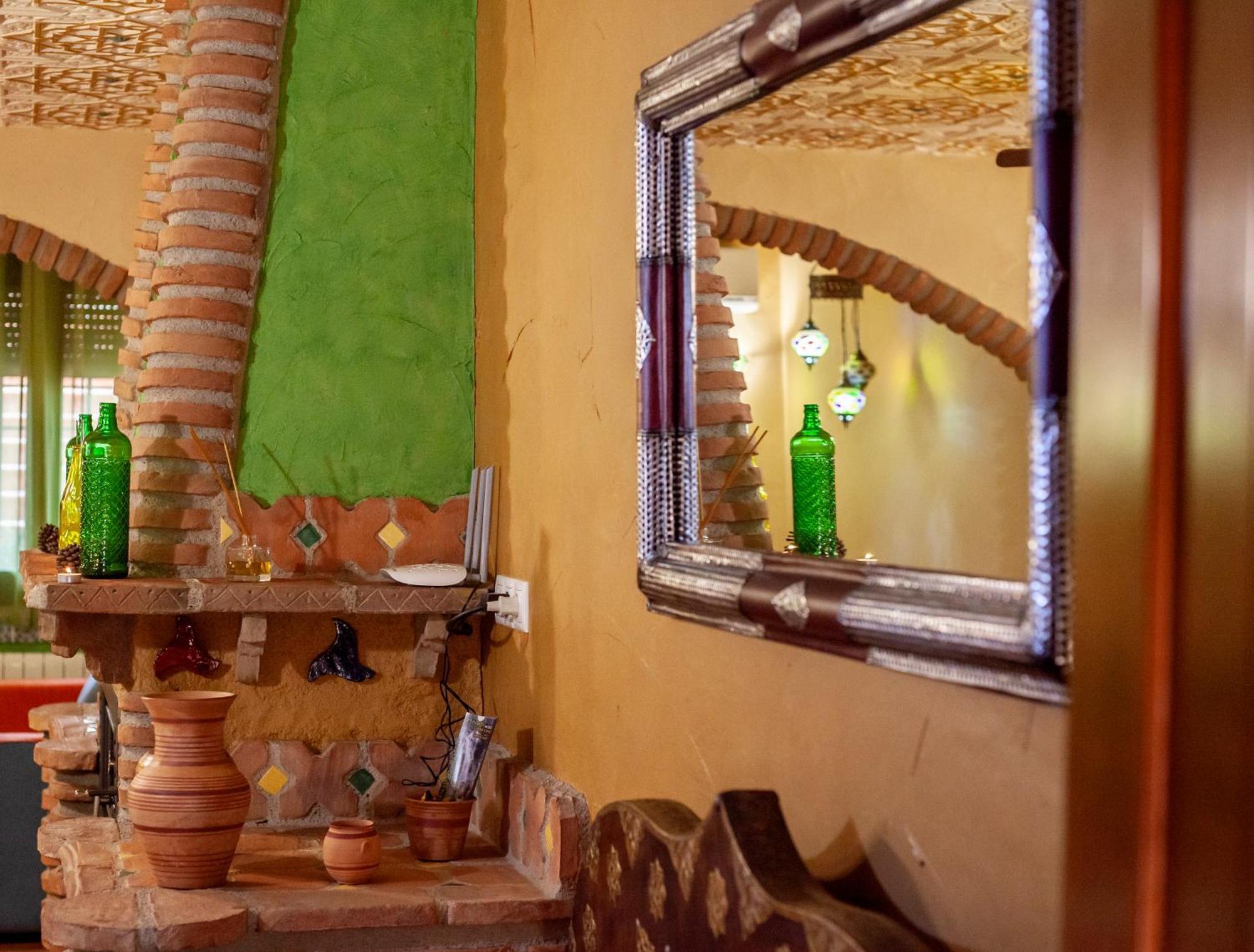 Apartamentos La Granja Hinojares 外观 照片
