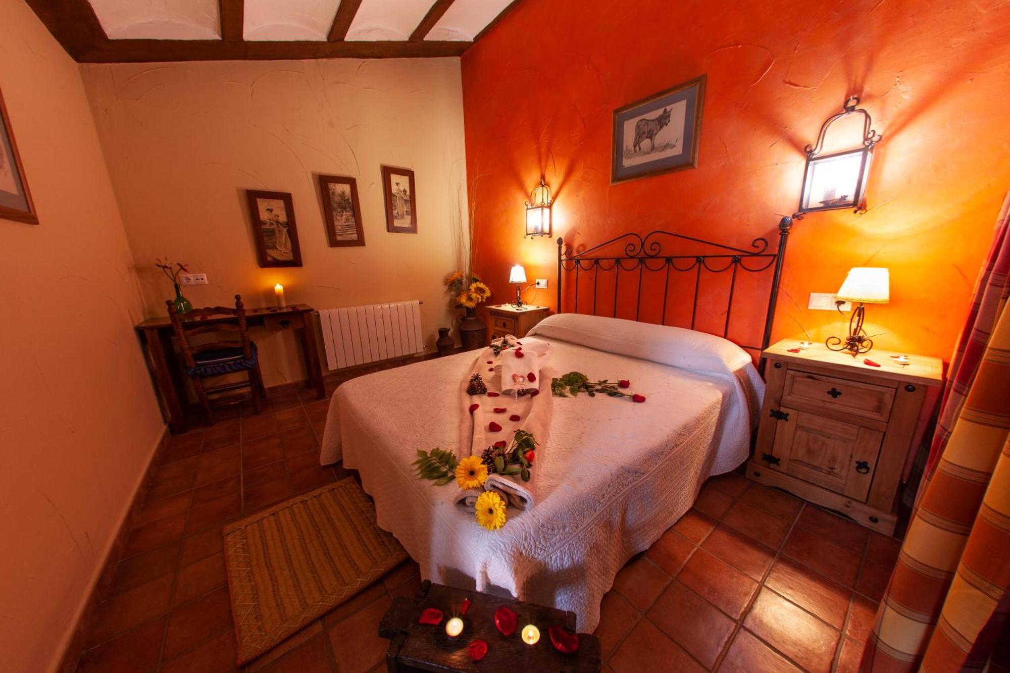 Apartamentos La Granja Hinojares 外观 照片