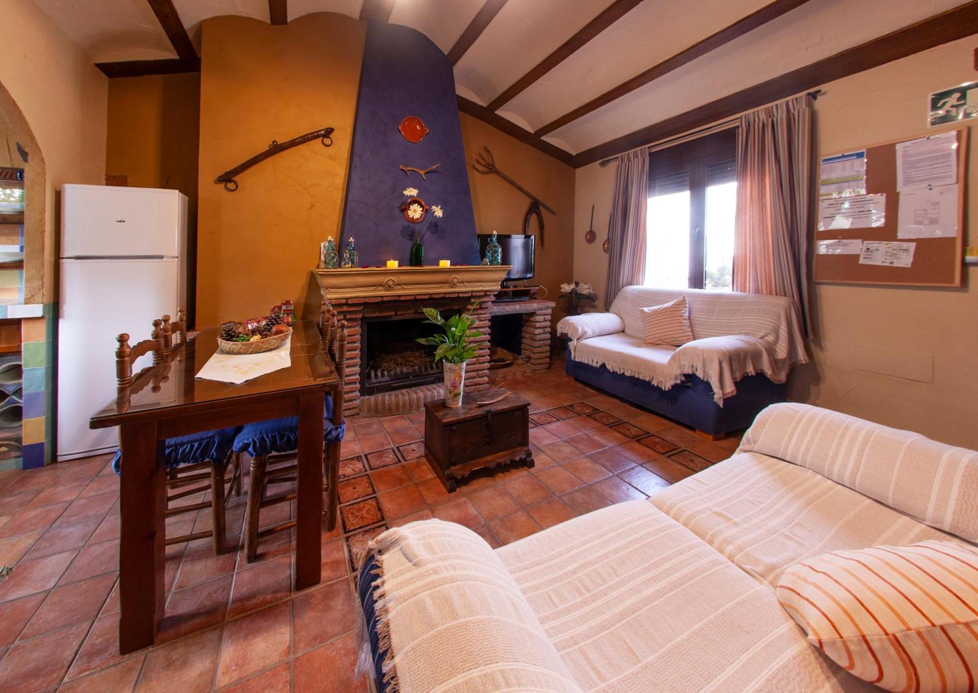 Apartamentos La Granja Hinojares 外观 照片