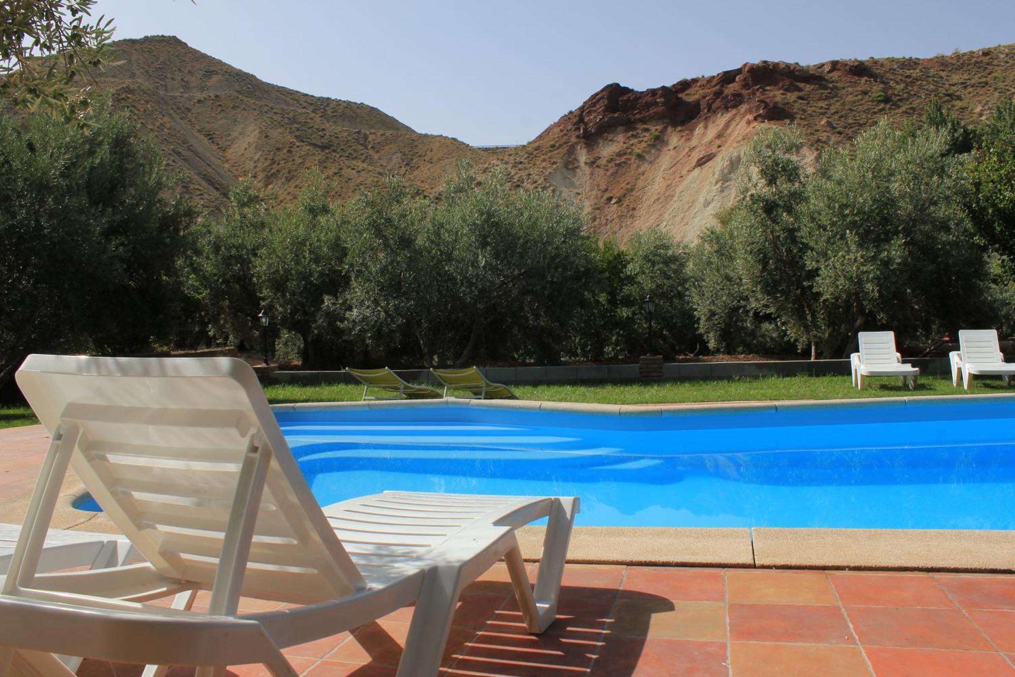 Apartamentos La Granja Hinojares 外观 照片