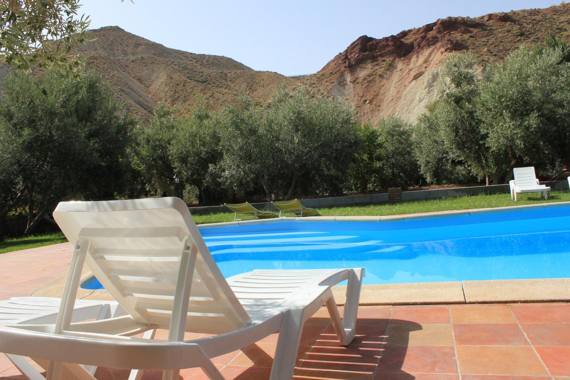 Apartamentos La Granja Hinojares 外观 照片