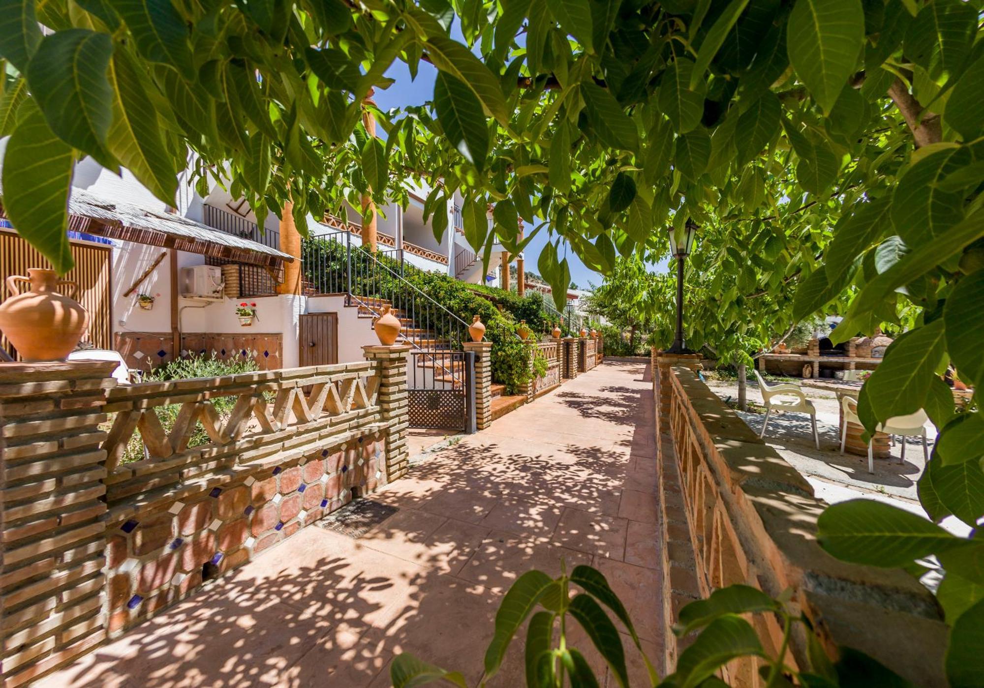 Apartamentos La Granja Hinojares 外观 照片
