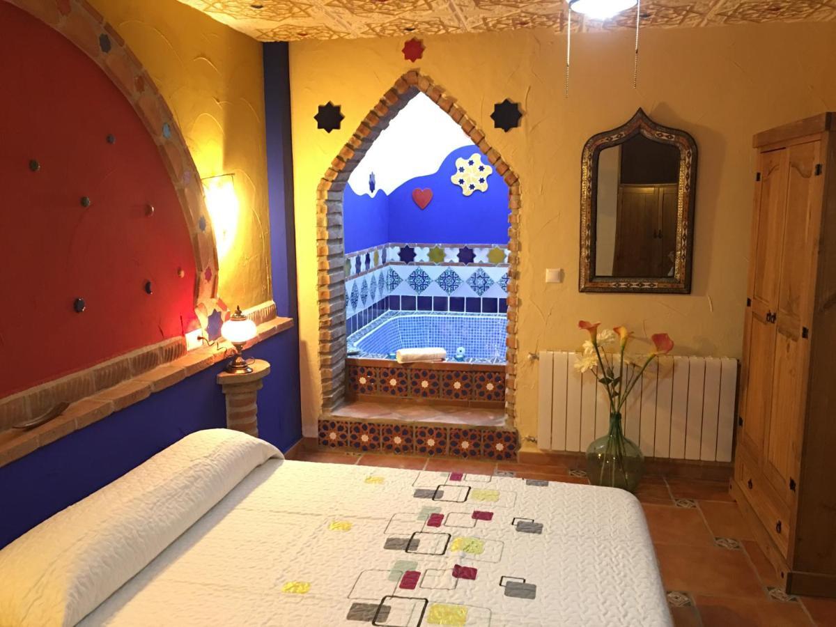 Apartamentos La Granja Hinojares 外观 照片
